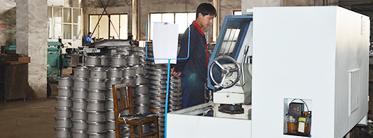 反應釜攪拌_反應罐減速機_不銹鋼反應釜_減速機支架-河南三峰化工設備有限公司